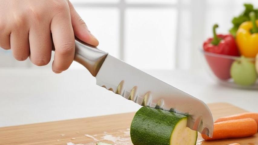 سكين القطع المموج